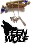 řetízek s přívěsky Teen Wolf